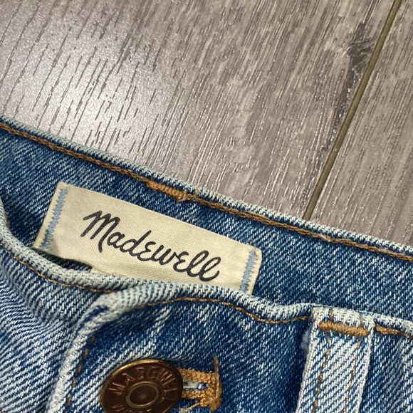 Madewell The Perfect Jean Short in Balsam Wash: TENCEL™ Denim Edition 25 - Picture 5 of 7